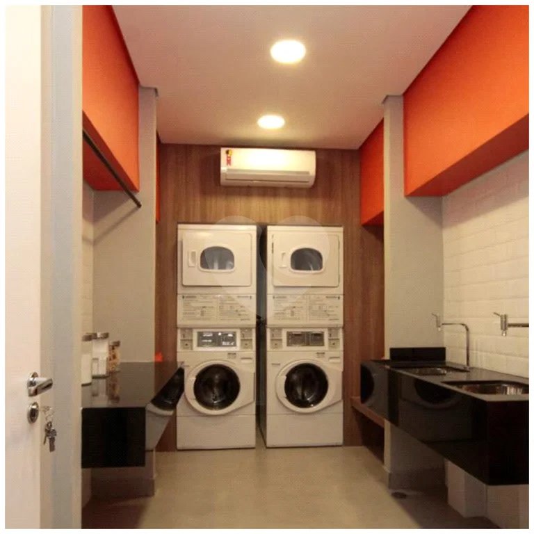 Apartamento à venda na Frei Caneca, 28 m², 1 quarto