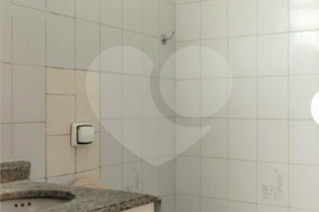 Imóvel para você investidor com 2 casas independentes a 500 metros do metrô São Lucas