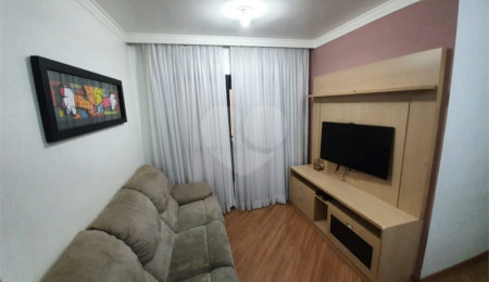 Apartamento à venda com 3 quartos, sendo 1 suíte,  em Vila Bertioga, São Paulo, SP
