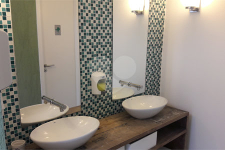 Sobrado à venda com 5 quartos em Chácara Santo Antônio (zona Sul), São Paulo, SP