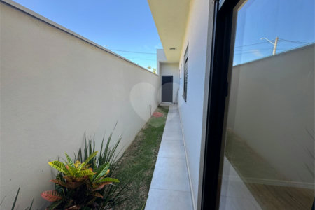Casa Nova à Venda no Condomínio Villeneuve, São Carlos