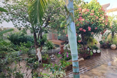 Casa térrea no Jardim Hikare