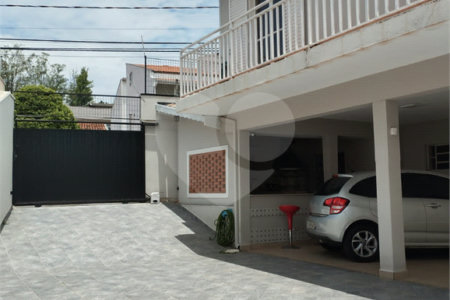 Casa à venda em Valinhos - SP