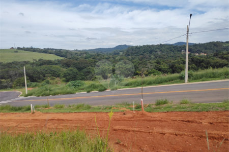 Terreno à venda no Condominio Elementum em Atibaia