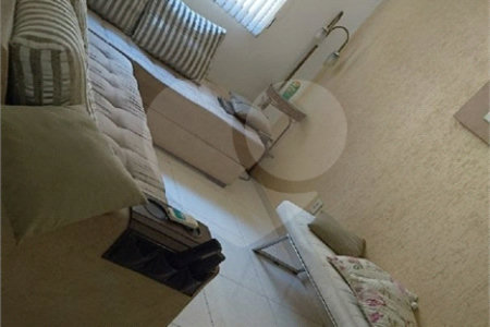 Casa térrea em Araraquara/SP, na Vila Xavier.