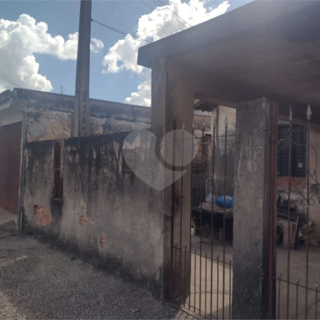 Vende-se terreno com 2 casas no Vila Boa Vista I
