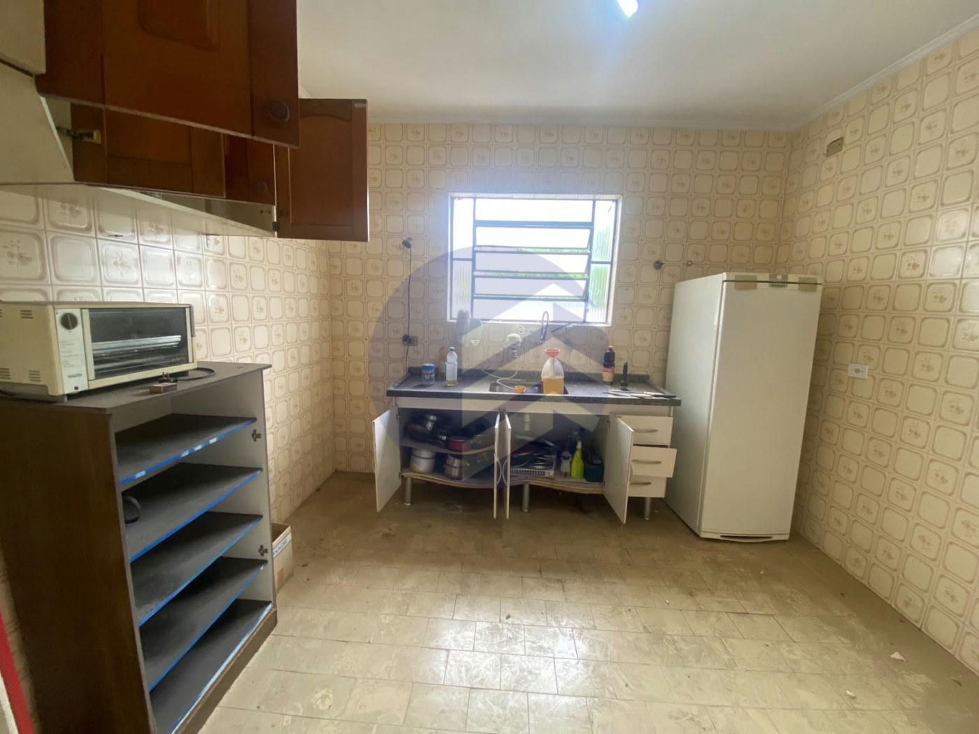 Casa à venda com 2 quartos em Jardim Alvorada, oportunidade para investidor