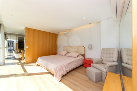 Casa à venda com 3 suítes no condomínio Lazuli, São Paulo - SP