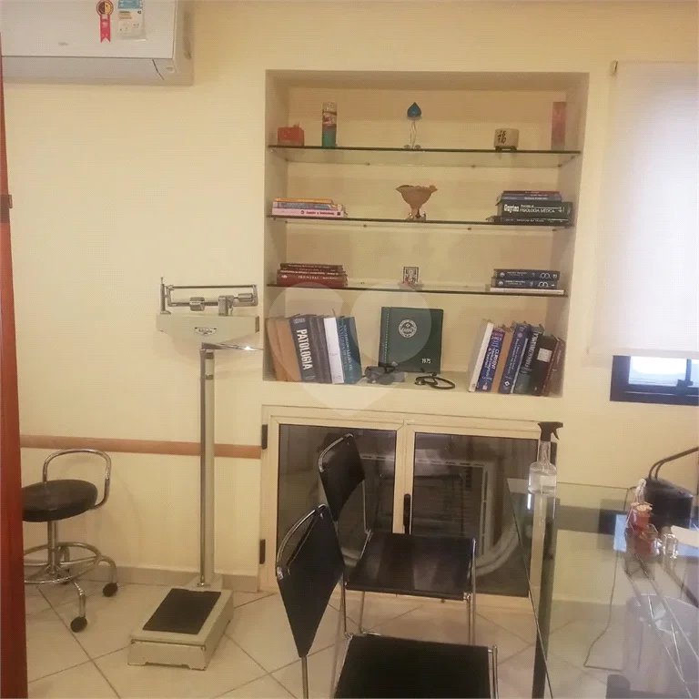 Sala Comercial em Vila Mariana com 39m²