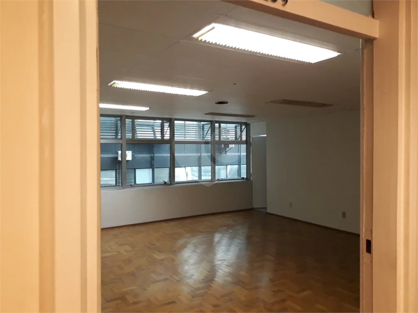Conjunto Comercial na Av. Paulista, Anexo ao Metrô Brigadeiros