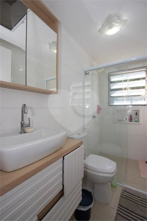 Sobrado à Venda com 2 suites no Tremembé.