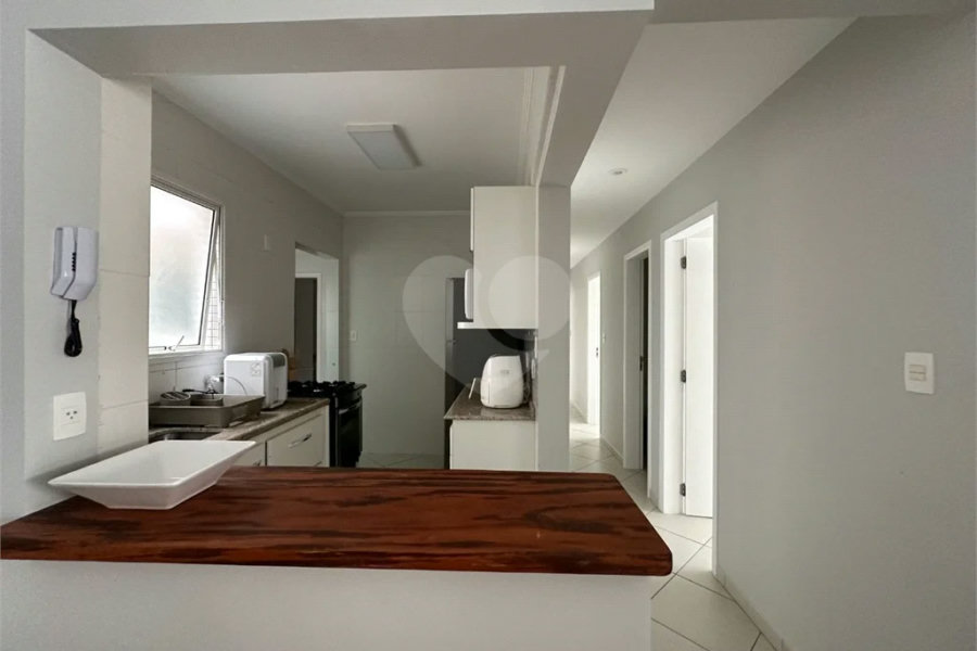 Apartamento à venda com 4 quartos, sendo 2 suítes, em Riviera de São Lourenço, Bertioga, SP