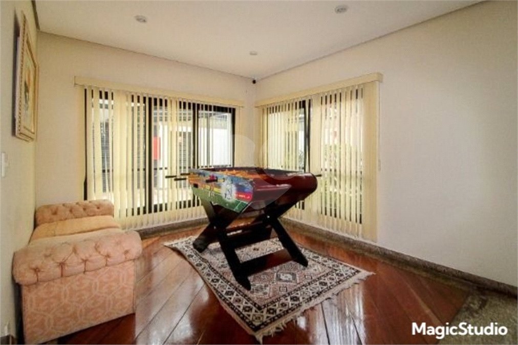 Apartamento com 150m², 3 dormitórios, sendo 1 suíte, 3 vagas de garagem, à venda no Tatuapé.