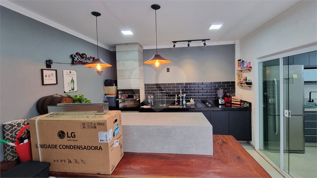 Casa no Condomínio Flamboyant II a venda .