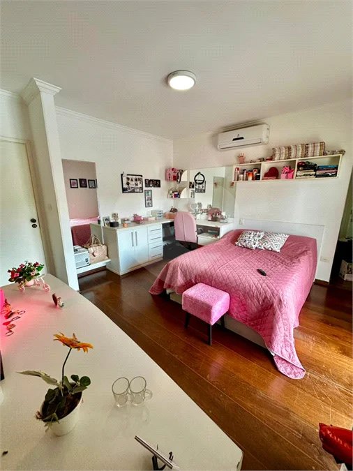 Casa de Alto Padrão à Venda no Parque dos Pássaros – 350 m²