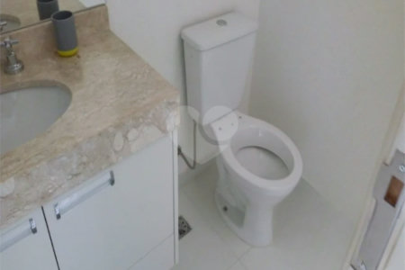 Sobrado na Vila Bertioga Mooca em condominio fechado à venda com 3 quartos, 3 suites, 4 vagas