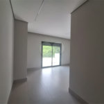 Casa NOVA com 03 suítes , piscina e condomínio com lazer completo!