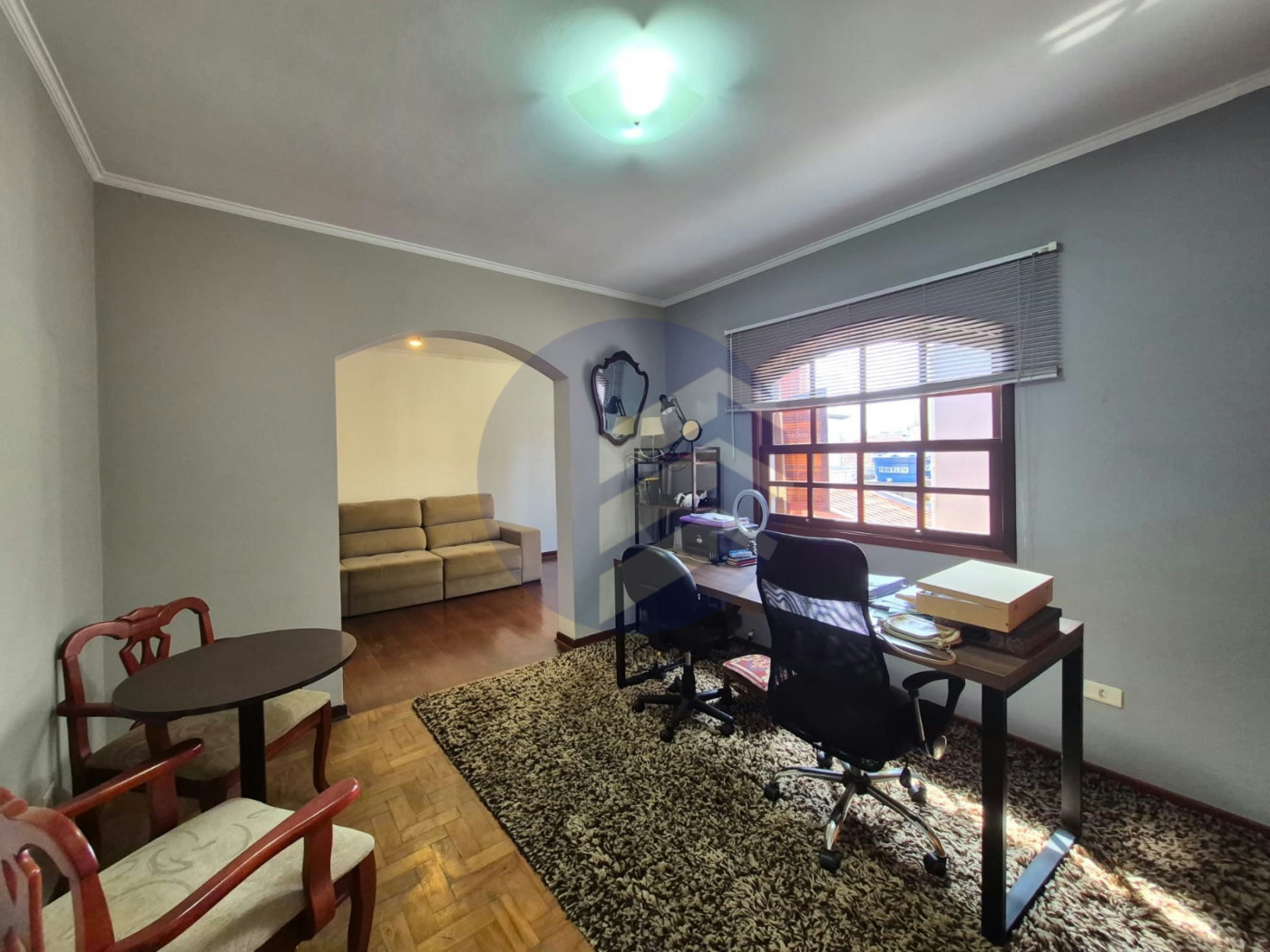 Sobrado à venda com 166 m², 3 dormitórios, 3 vagas cobertas, terraço com vista livre e 16 placas solares! Próximo à USP.