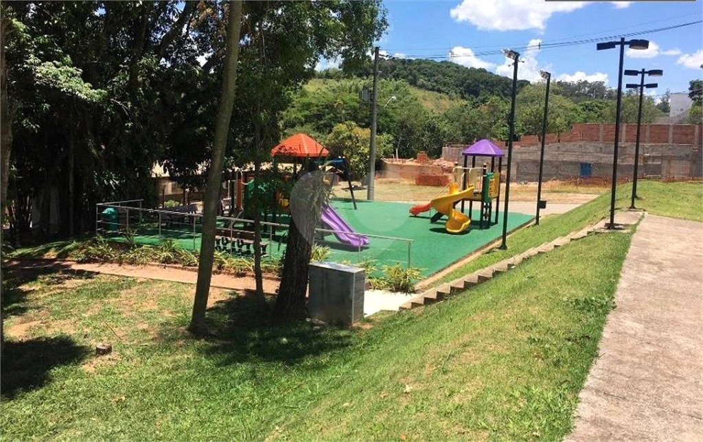 Belo terreno no Condomínio Santa Isabel II - Louveira SP.