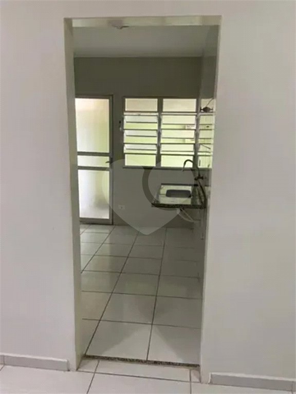 CASA EM CONDOMINIO 84M², 3 DORMITORIOS, 1 BANHEIRO, 2 VAGAS - BAIRRO CIDADE SALVADOR - JACAREÍ/SP.