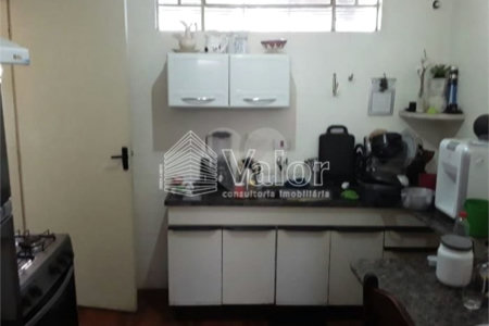 Casa Térrea à Venda