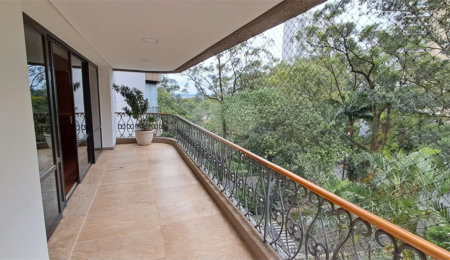 Apartamento à venda ou para alugar com 4 suítes em Santo Amaro, São Paulo, SP