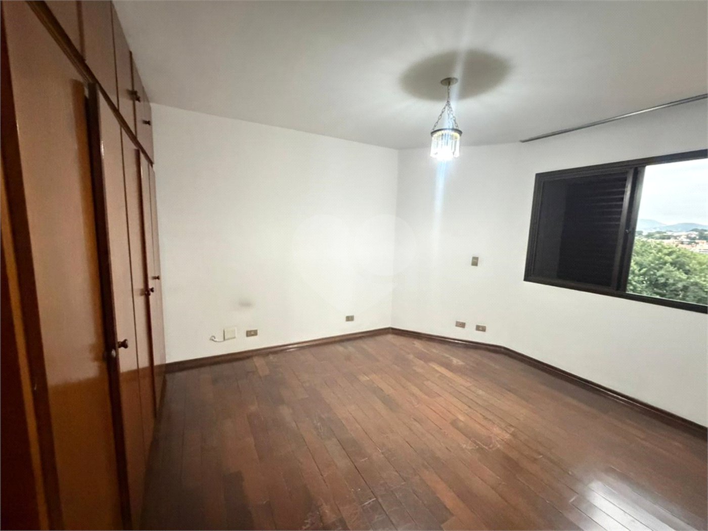Apartamento com 3 suítes no Jardim França