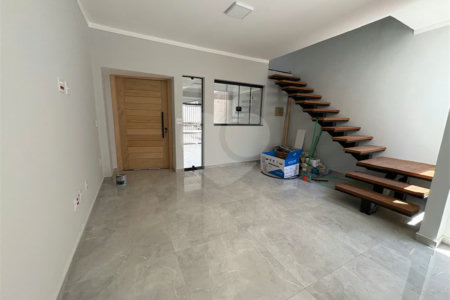 CASA COM PISCINA VENDA JARDIM MUNIQUE