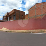Sobrado no Jd Medeiros.