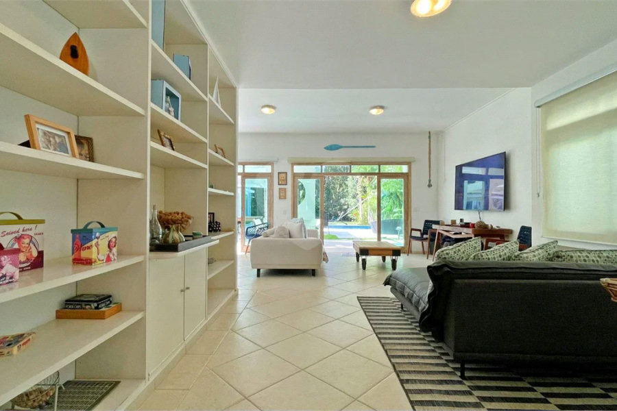 Casa à venda com 4 quartos, sendo 3 suítes,  em Riviera de São Lourenço, Bertioga, SP