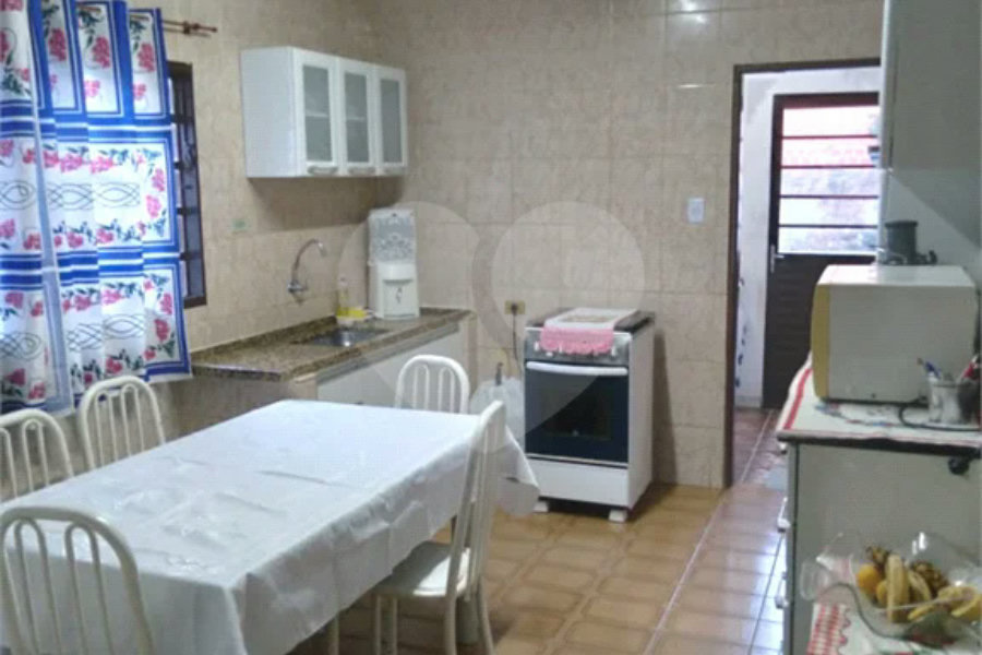 CASA IAA COM 260M DE TERRRENO