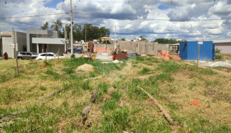 Terreno à venda no condomínio Residencial Villeneuve, São Carlos - SP