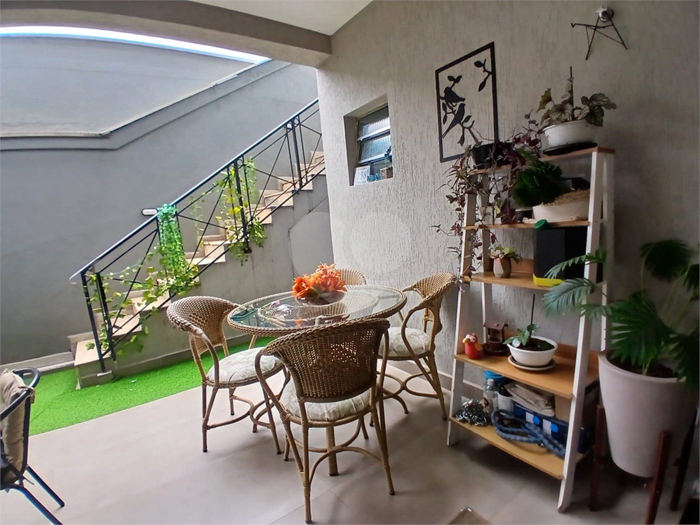 Oportunidade No Alto de Pinheiros Ótimo Sobrado com 352m² de A.C, frente para uma bela Praça.