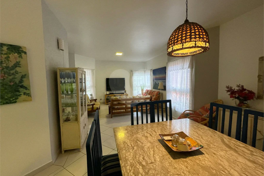 Casa à venda com 6 quartos, sendo 3 suítes, em Morada da Praia, Bertioga, SP