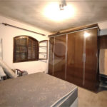 Casa Térrea de Esquina à Venda no Parque Vitória – Excelente Potencial!
