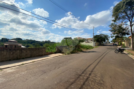 Terreno com 570,00 m² no Santa Mônica