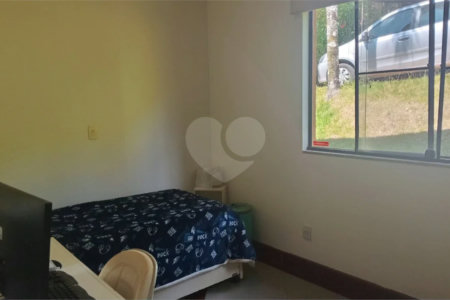 Casa à venda com 3 suítes no condomínio Vale da Santa Fé, Vinhedo - SP