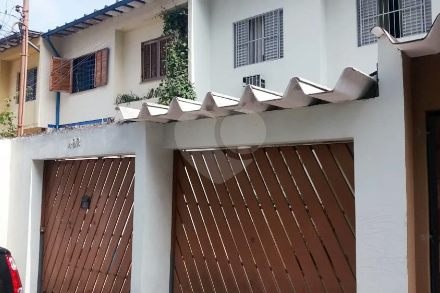 Sobrado de 105m2 à venda com 3 dormitórios na Vila Santa Catarina