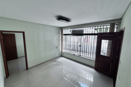 Prédio Comercial de Alto Padrão - 253m², 5 Salas, 5 banheiros , 3 Vagas , à venda na Moóca