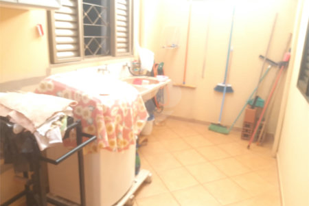 Bela casa com boa localização no bairro Portal do Sol