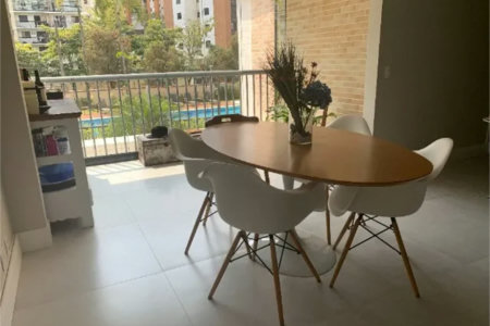 Apartamento à venda com 3 quartos, sendo 1 suíte, em Cidade São Francisco, São Paulo, SP