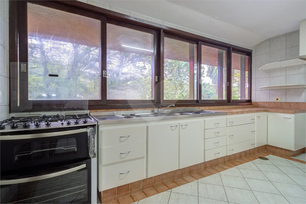 Sobrado à venda ou para alugar com 4 quartos, sendo 1 suíte, em Chácara Monte Alegre, São Paulo, SP