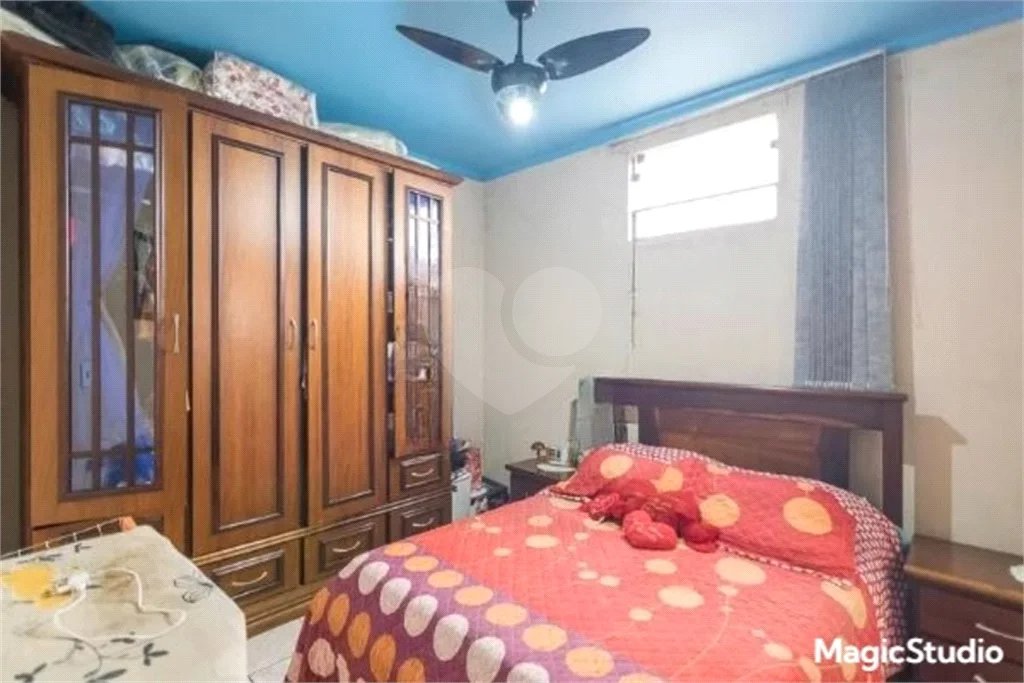 Casa com 275m², 3 quartos, 2 suítes, 8 garagens, à venda em Santo André
