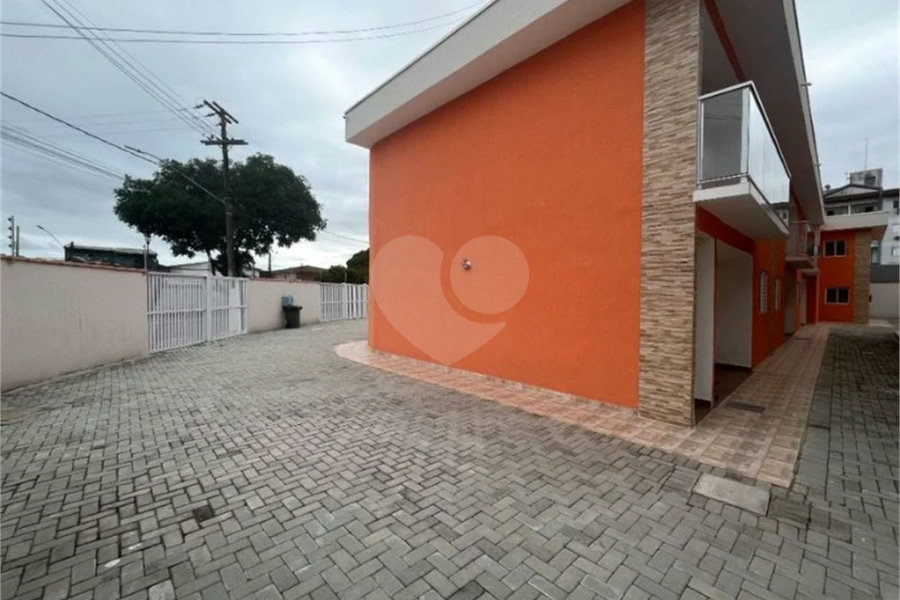 Apartamento à venda com 2 quartos em Indaiá, Bertioga, SP