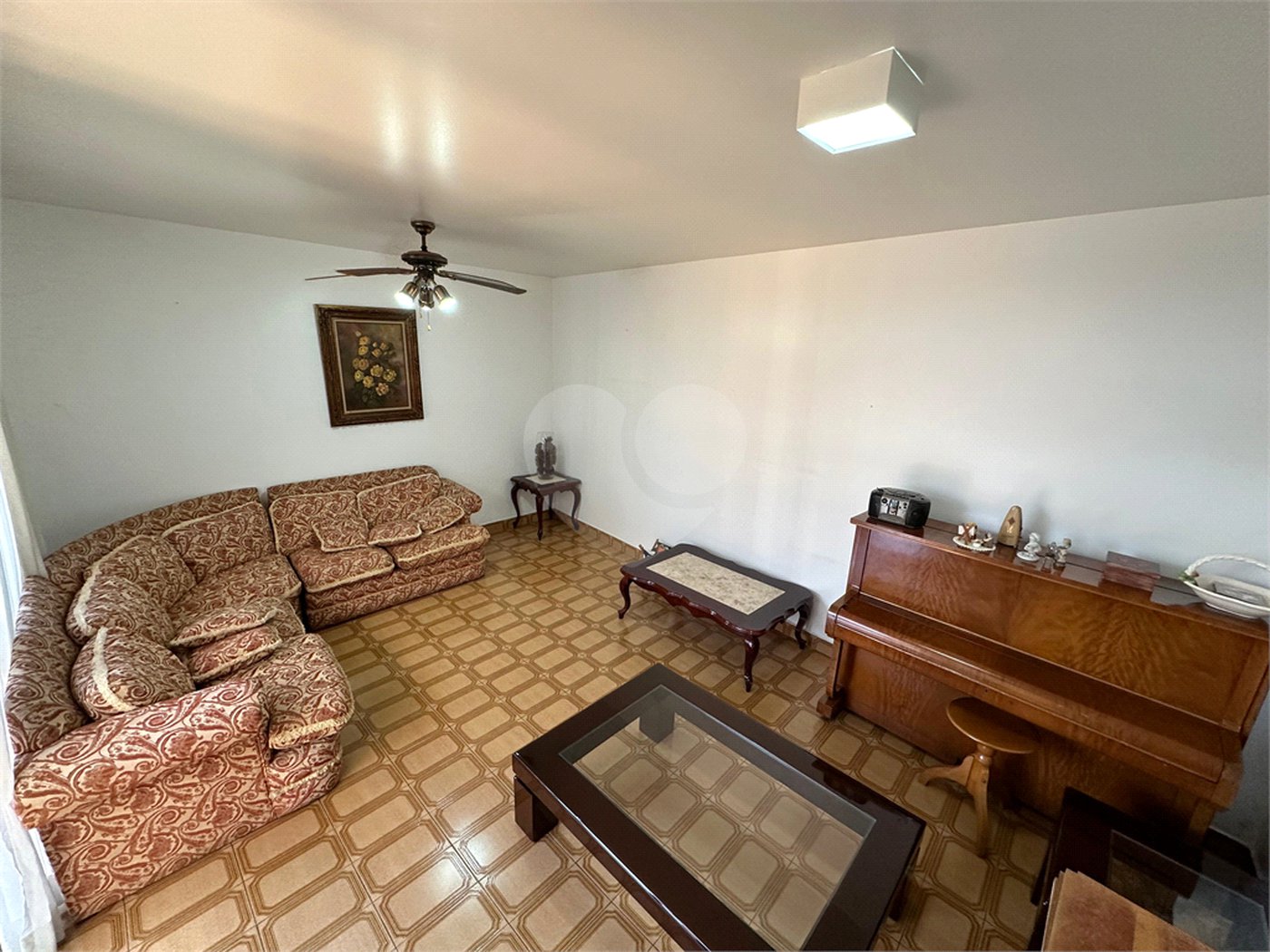 Casa à Venda no Bosque da Saúde com 271m², 3 Dormitórios, 1 Suíte e 4 Vagas
