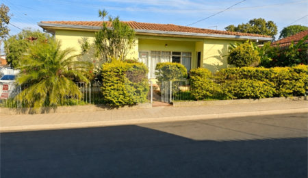 Casa à venda com 3 quartos em Vila Prado, São Carlos, SP