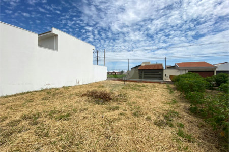 Terreno plano com 250,00 m²
