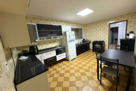 Oportunidade Casa Terrea e Ampla com 173 m² e Quintal e Área Gourmet JARDIM ARICANDUVA