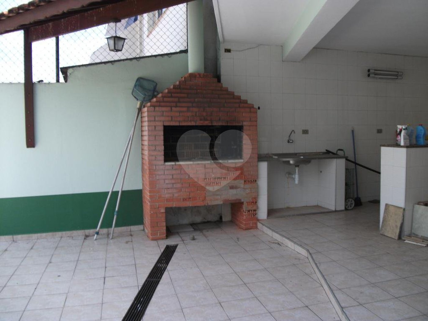 Excelente Sobrado à venda no Klabin -370 m2 construídos c/piscina - 3 Quartos/ 1 Suíte/10 Vagas