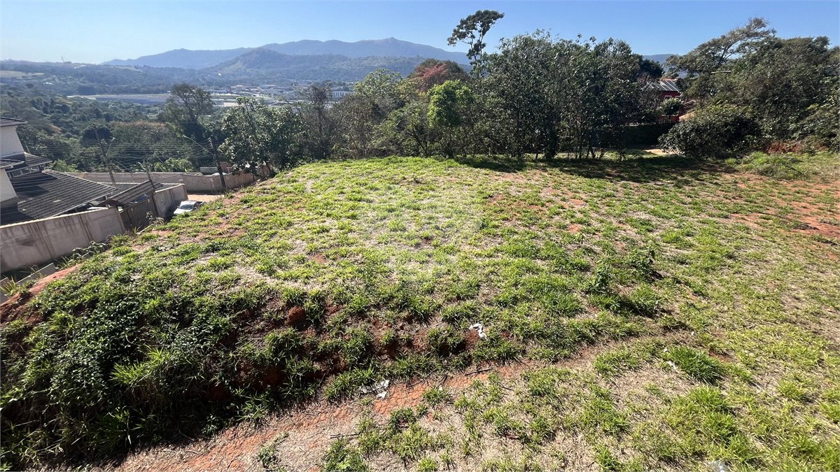 Terreno a Venda com 1000m2 no Jd Estancia Brasil em Atibaia
